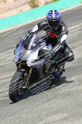 media/Oct-15-2022-TrackXperience (Sat) [[8f70b8b0be]]/Group 2/session 4 turn 1/